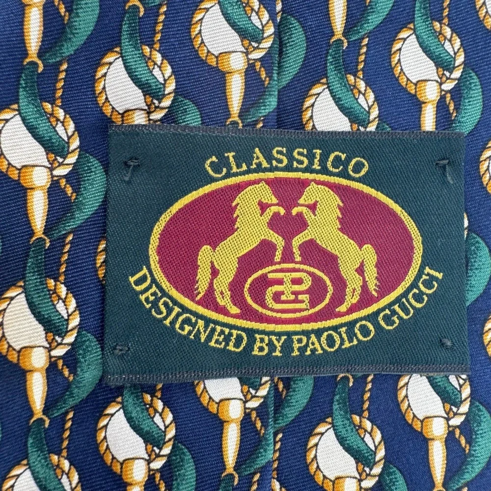 Classico Designed by Paolo Gucci sophisticated necktie